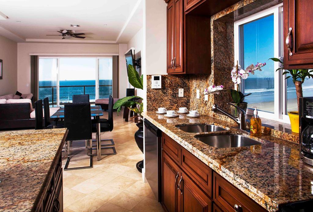 روزاريتو Playa Bonita Luxury Suites المظهر الخارجي الصورة